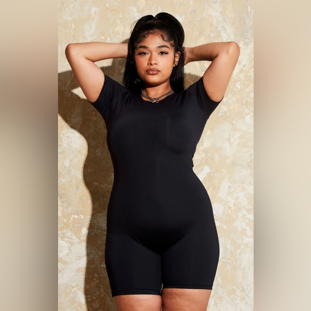 STRIPT Bodysuit Lovey 🖤